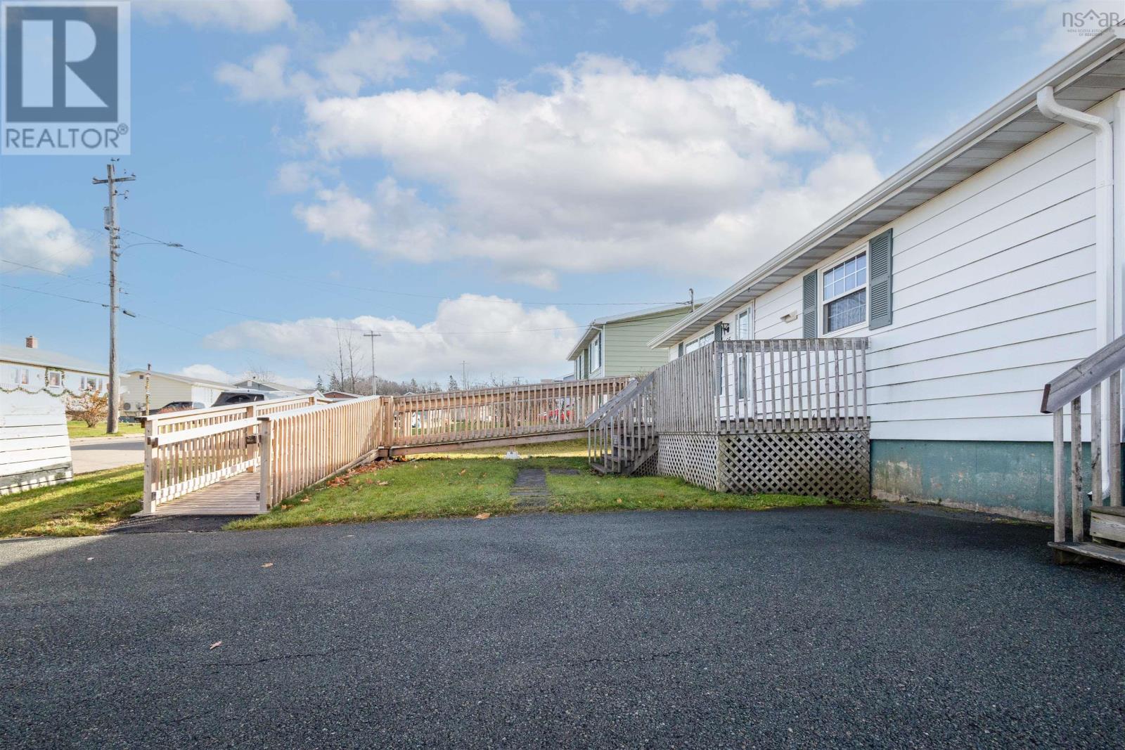 66 Tillock Drive, Sydney, Nova Scotia  B1P 6R1 - Photo 4 - 202427582