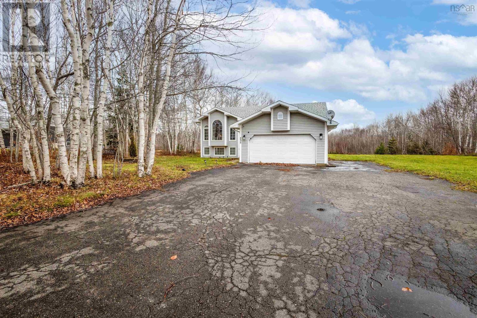 235 Mackessey Drive, Victoria Mines, Nova Scotia  B1N 3J8 - Photo 2 - 202427622