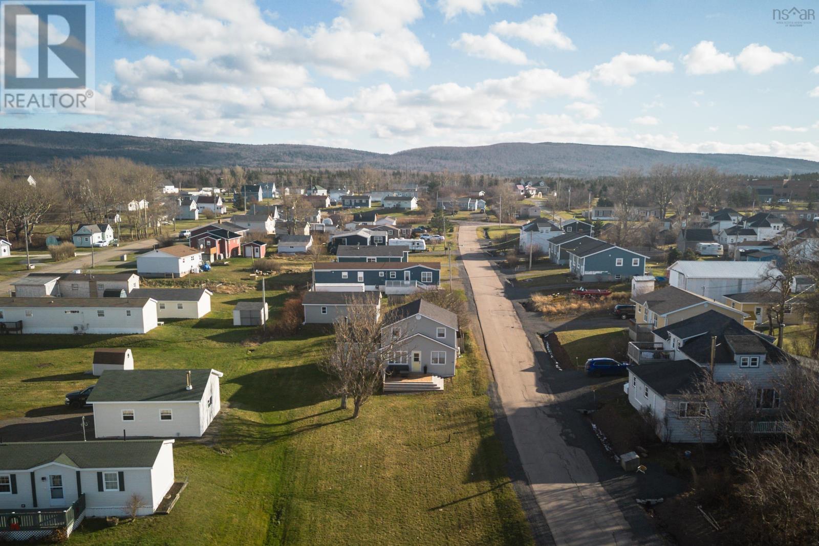 15 Allan J Memorial Avenue, Inverness, Nova Scotia  B0E 1N0 - Photo 36 - 202427674