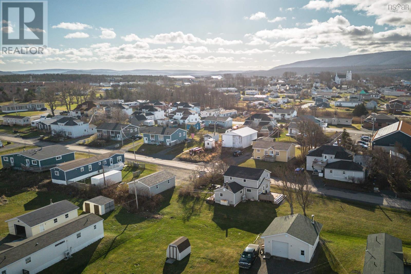 15 Allan J Memorial Avenue, Inverness, Nova Scotia  B0E 1N0 - Photo 7 - 202427674