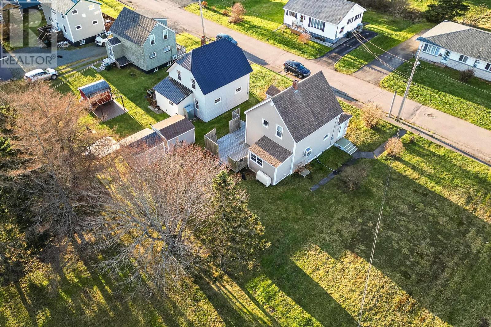 119 Forest Street, Glace Bay, Nova Scotia  B1A 1G8 - Photo 2 - 202427803