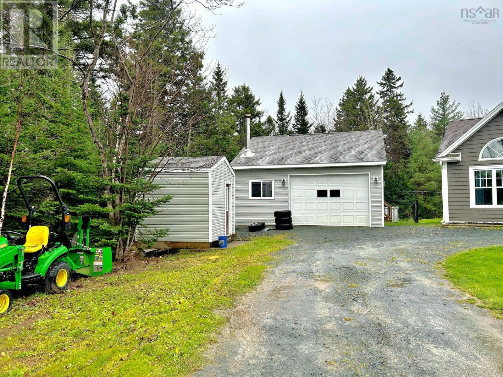 2338 Beaver Bank Road, Beaver Bank, Nova Scotia  B4G 1E5 - Photo 2 - 202427915