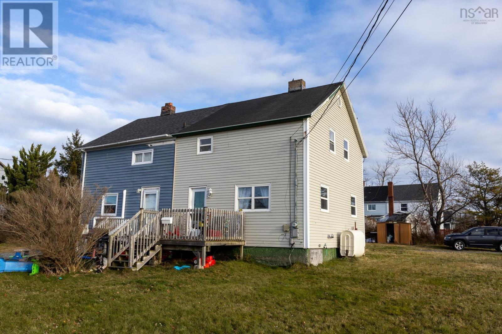 524 Second Street, New Waterford, Nova Scotia  B1H 3A6 - Photo 2 - 202428027