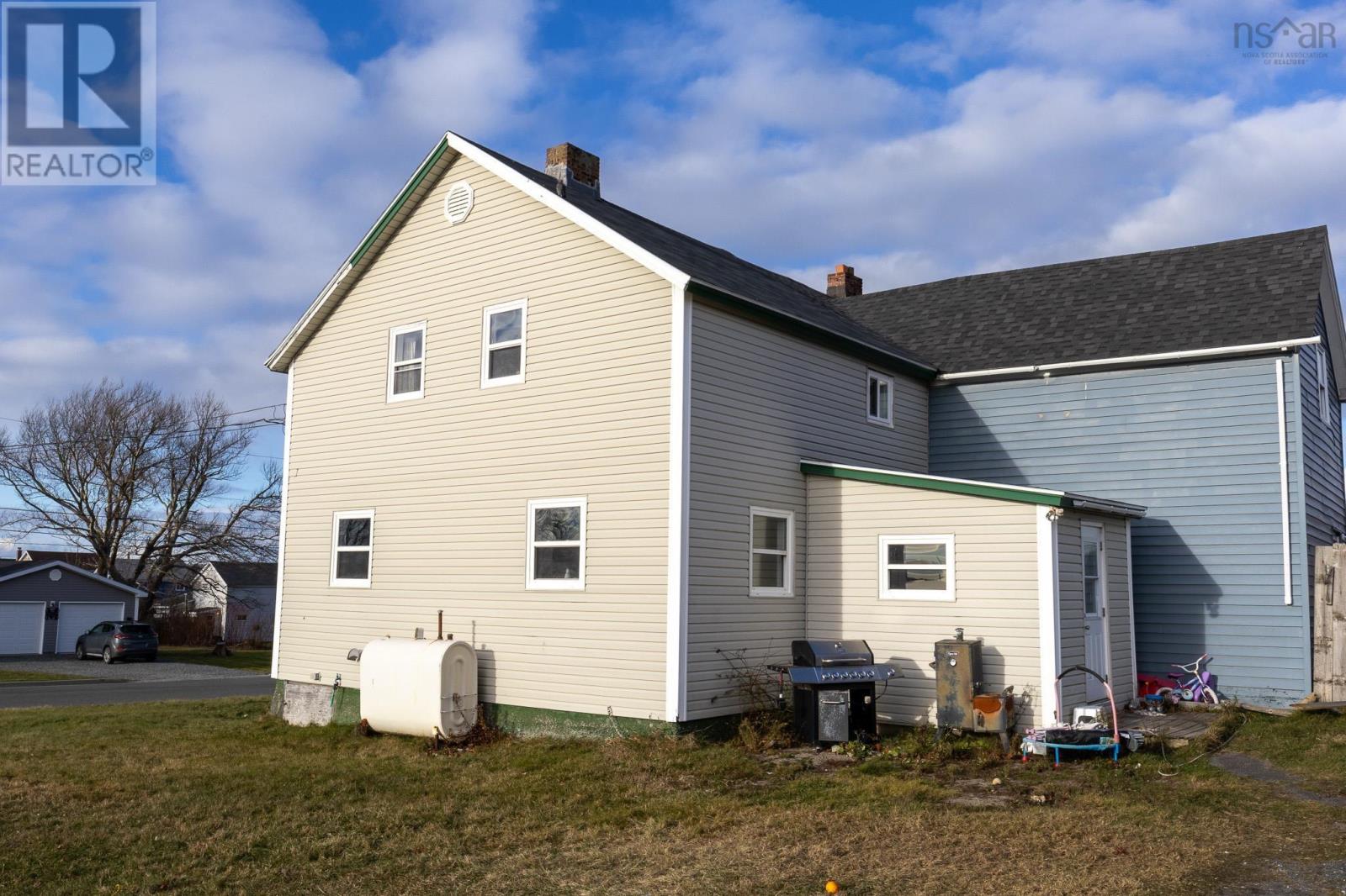 524 Second Street, New Waterford, Nova Scotia  B1H 3A6 - Photo 6 - 202428027