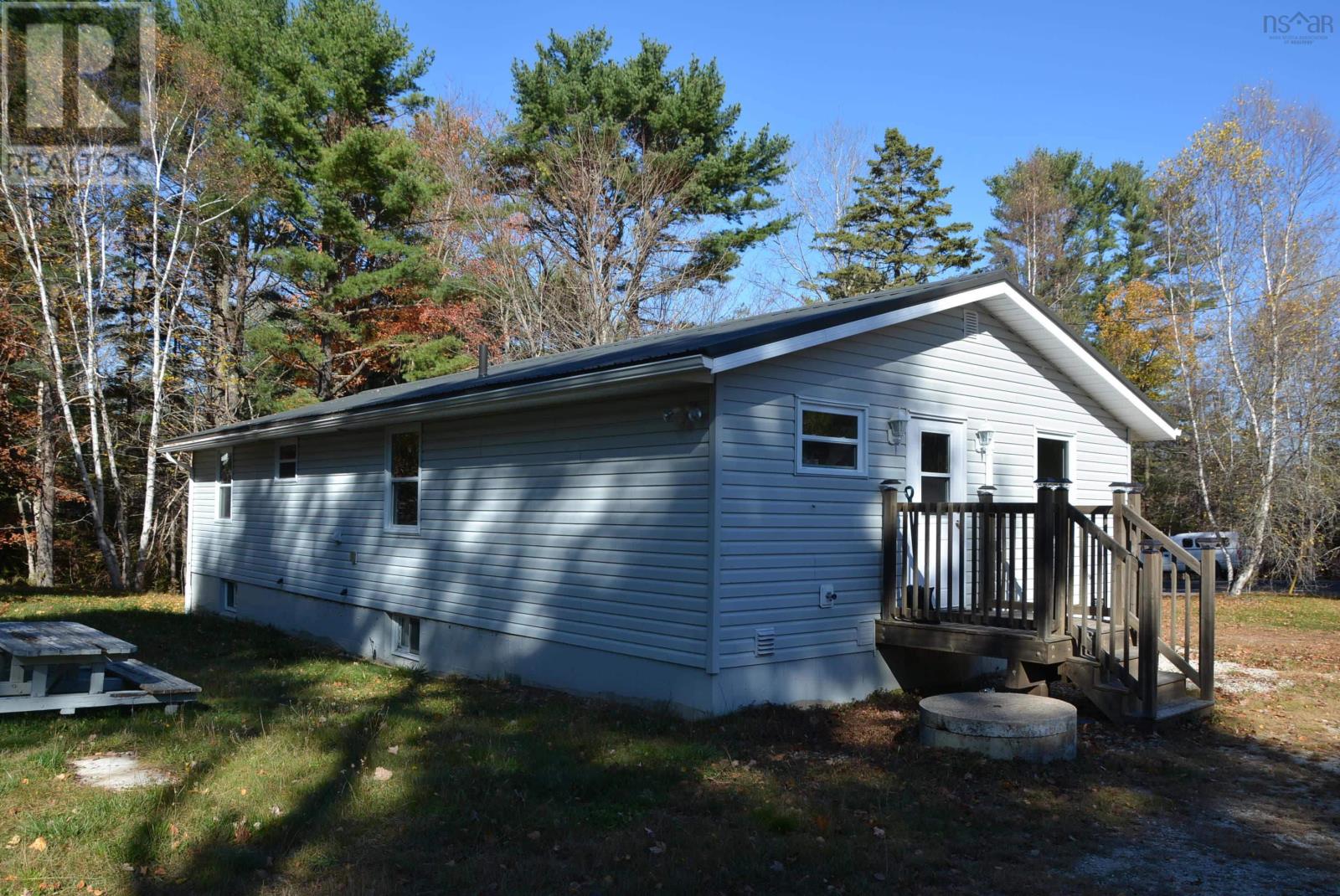 88 Demont Road, Chester Basin, Nova Scotia  B0J 1K0 - Photo 3 - 202428118