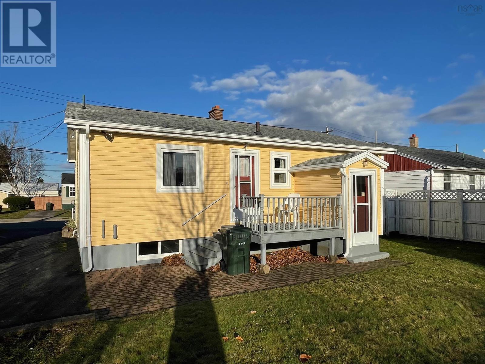 436 Birch Hill Drive, Sydney, Nova Scotia  B1P 3V9 - Photo 4 - 202428248