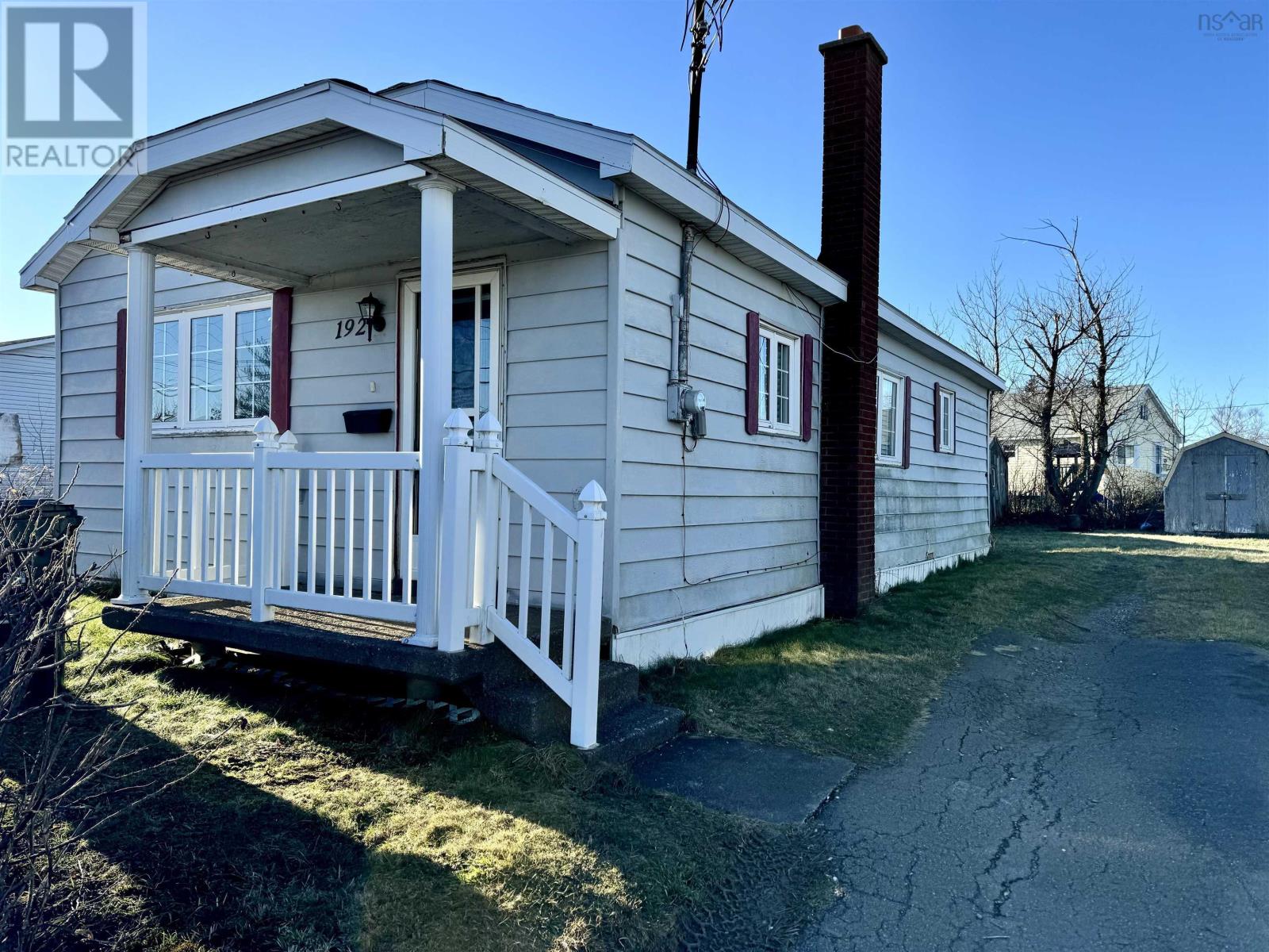 192 Seaview Street, glace bay, Nova Scotia