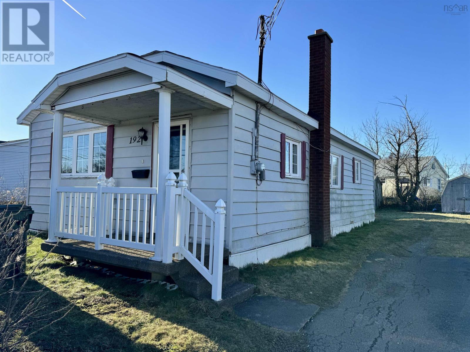 192 Seaview Street, Glace Bay, Nova Scotia  B1A 1P5 - Photo 15 - 202428381