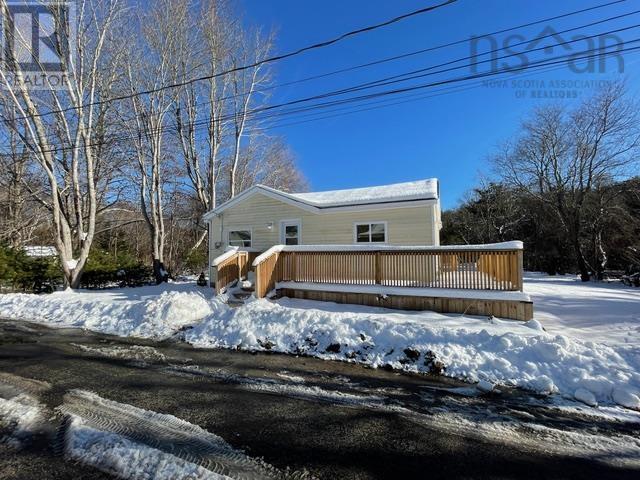 37 Franks Lane, Bridgewater, Nova Scotia  B4V 2R9 - Photo 2 - 202428576