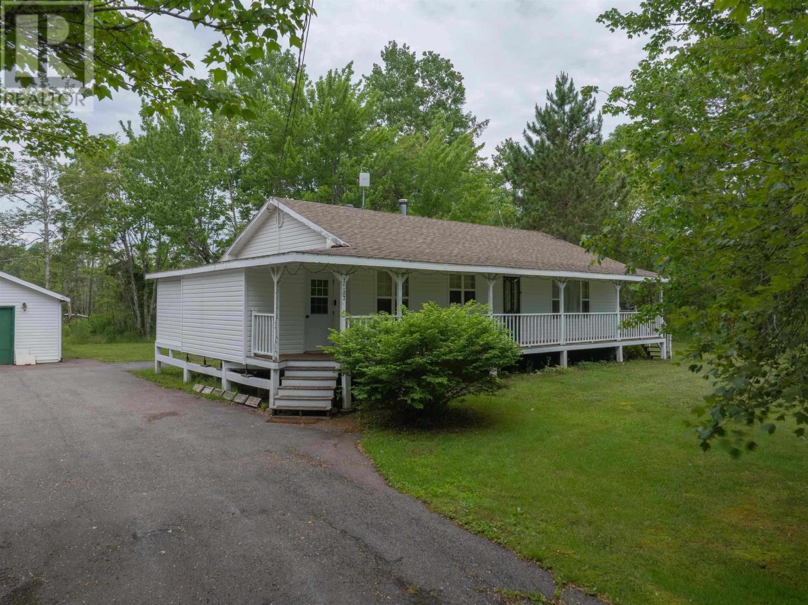 1207 Hunter Road, Wentworth, Nova Scotia  B0M 1Z0 - Photo 2 - 202500008