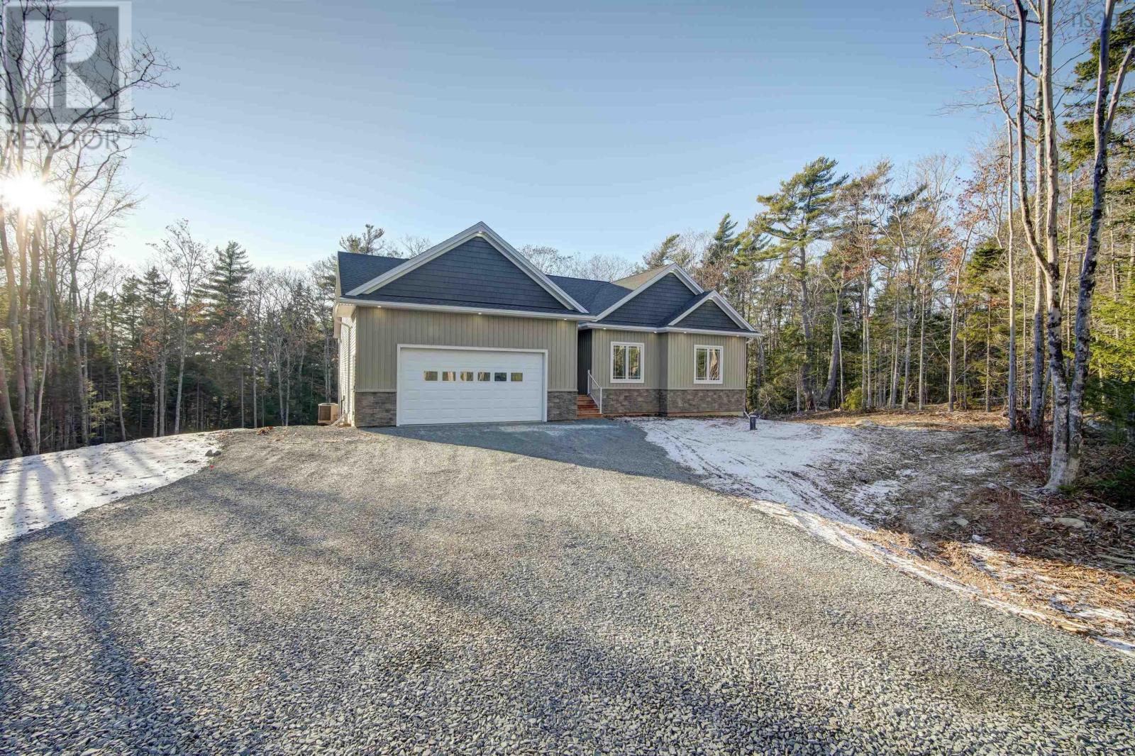 40 Wintergreen Lane, Grand Lake, Nova Scotia  B2T 0K2 - Photo 2 - 202500069