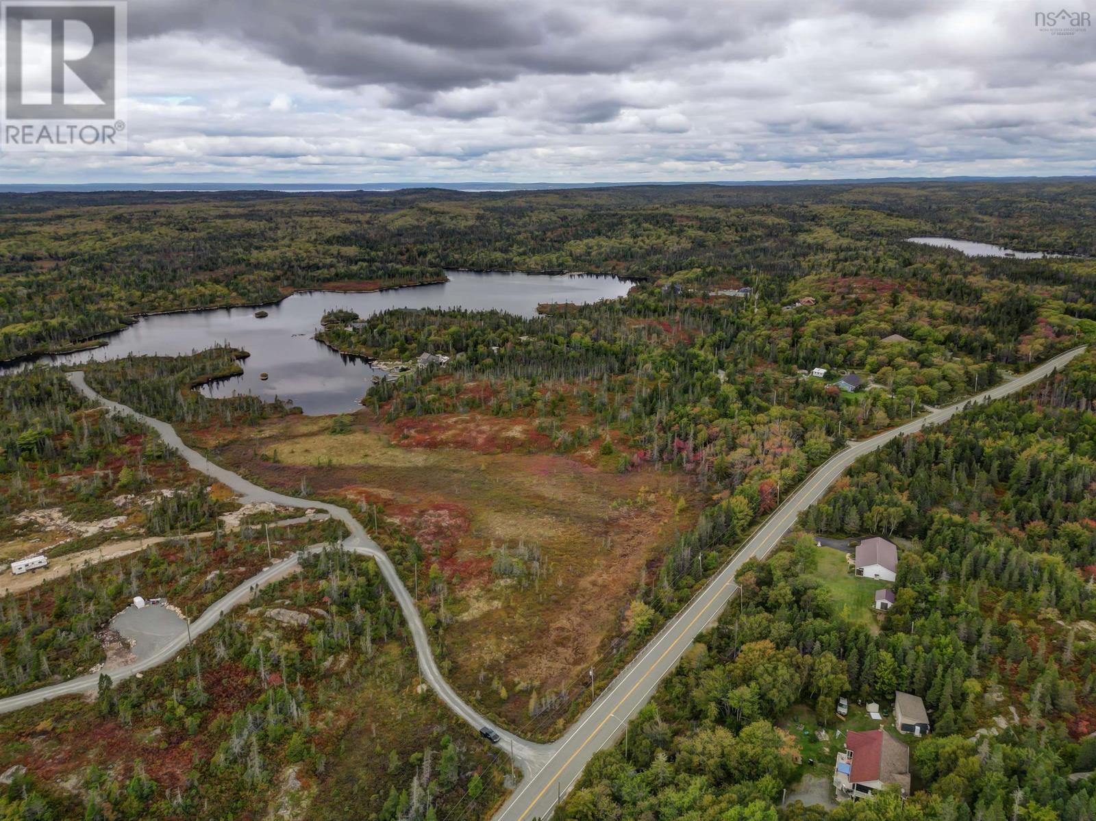 2 Big Lake Drive, Big Lake, Nova Scotia  B3Z 3X5 - Photo 2 - 202500111