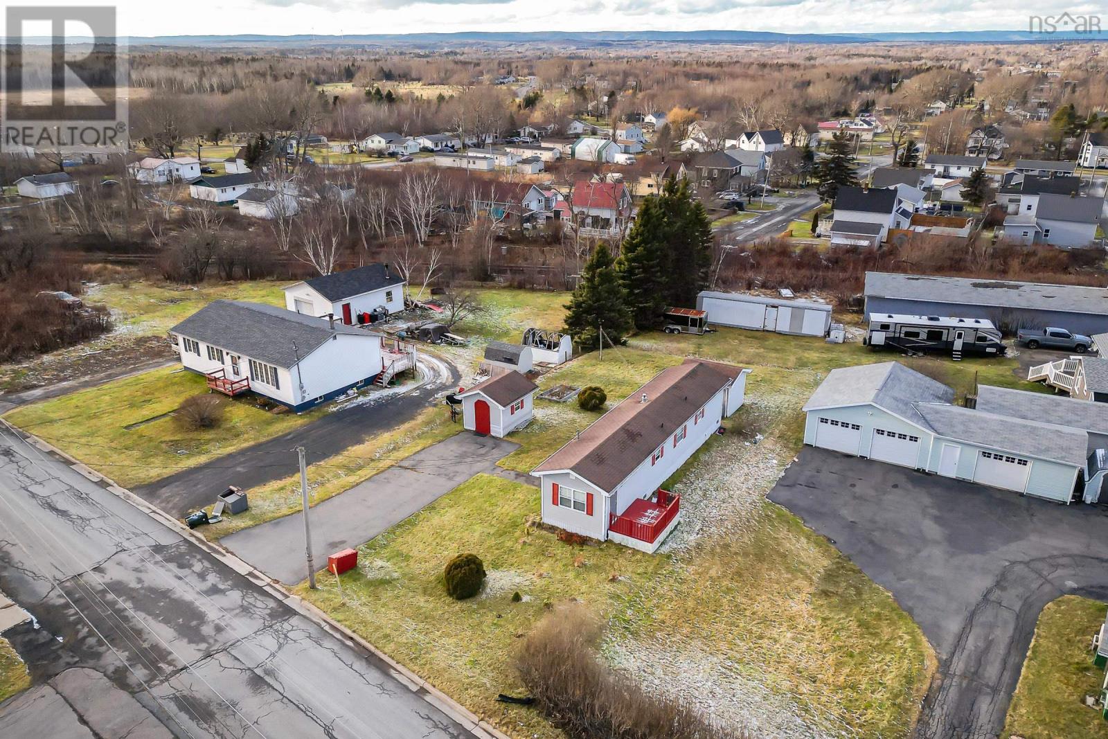 104 Butts Street, Sydney Mines, Nova Scotia  B1V 1N5 - Photo 36 - 202500277