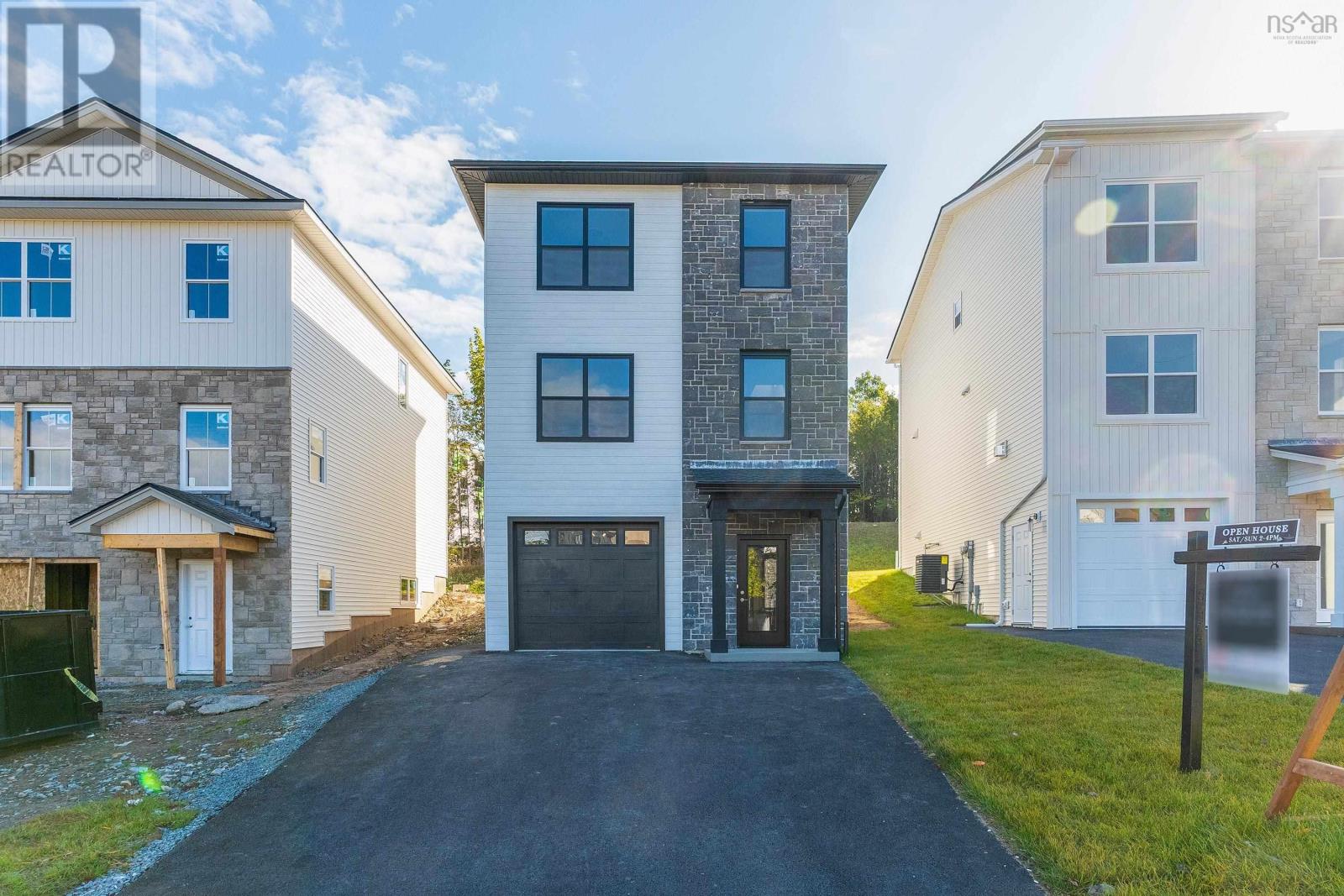 PC-13 50 Pearlgarden Close, dartmouth, Nova Scotia