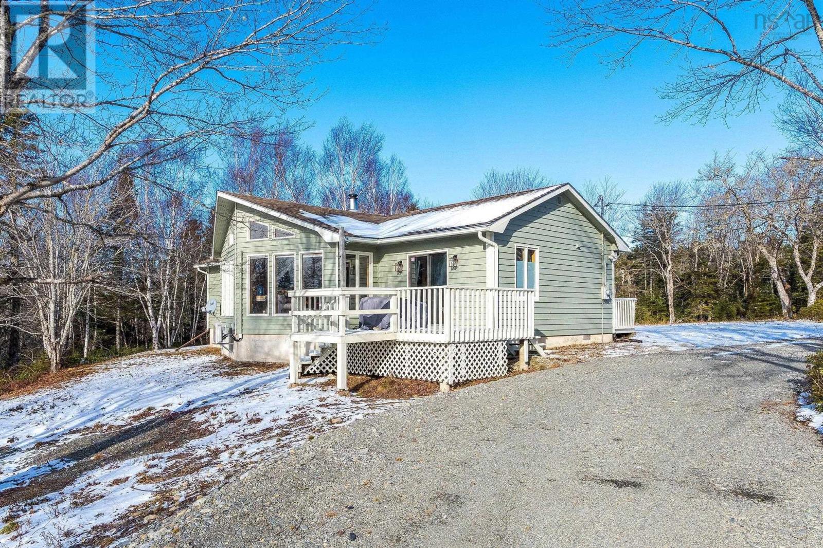 57 Somerset Drive, Sable River, Nova Scotia  B0T 1V0 - Photo 2 - 202500601