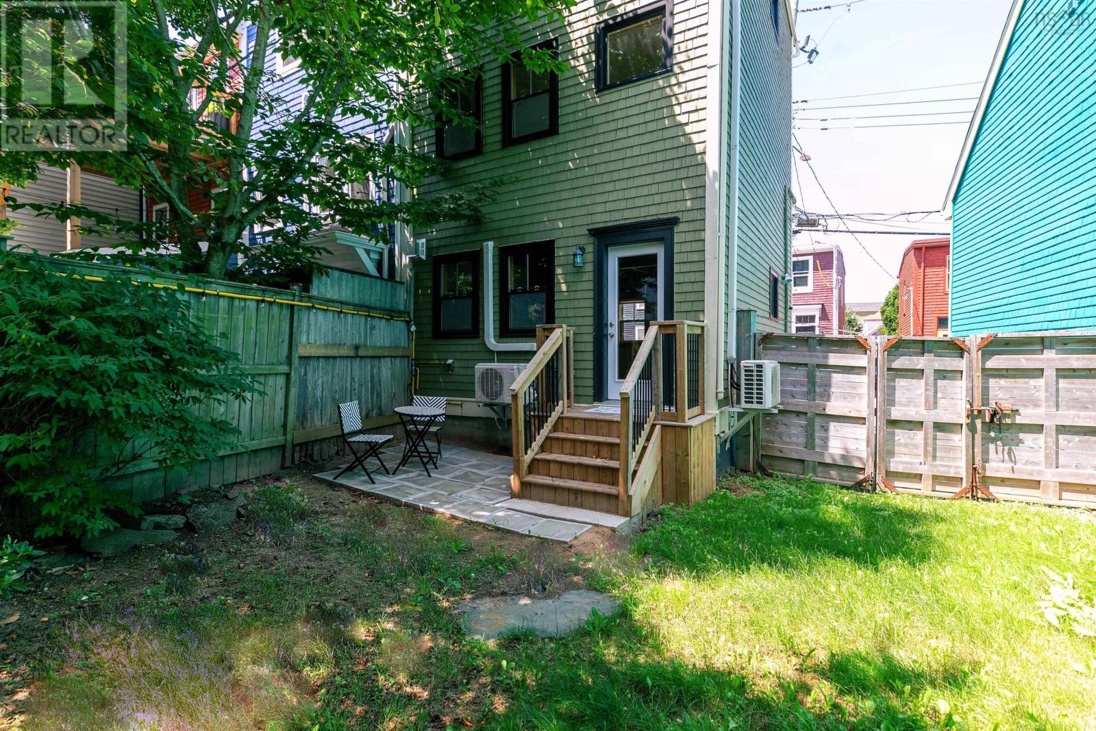 5568 Falkland Street, Halifax, Nova Scotia  B3K 1A5 - Photo 3 - 202500725