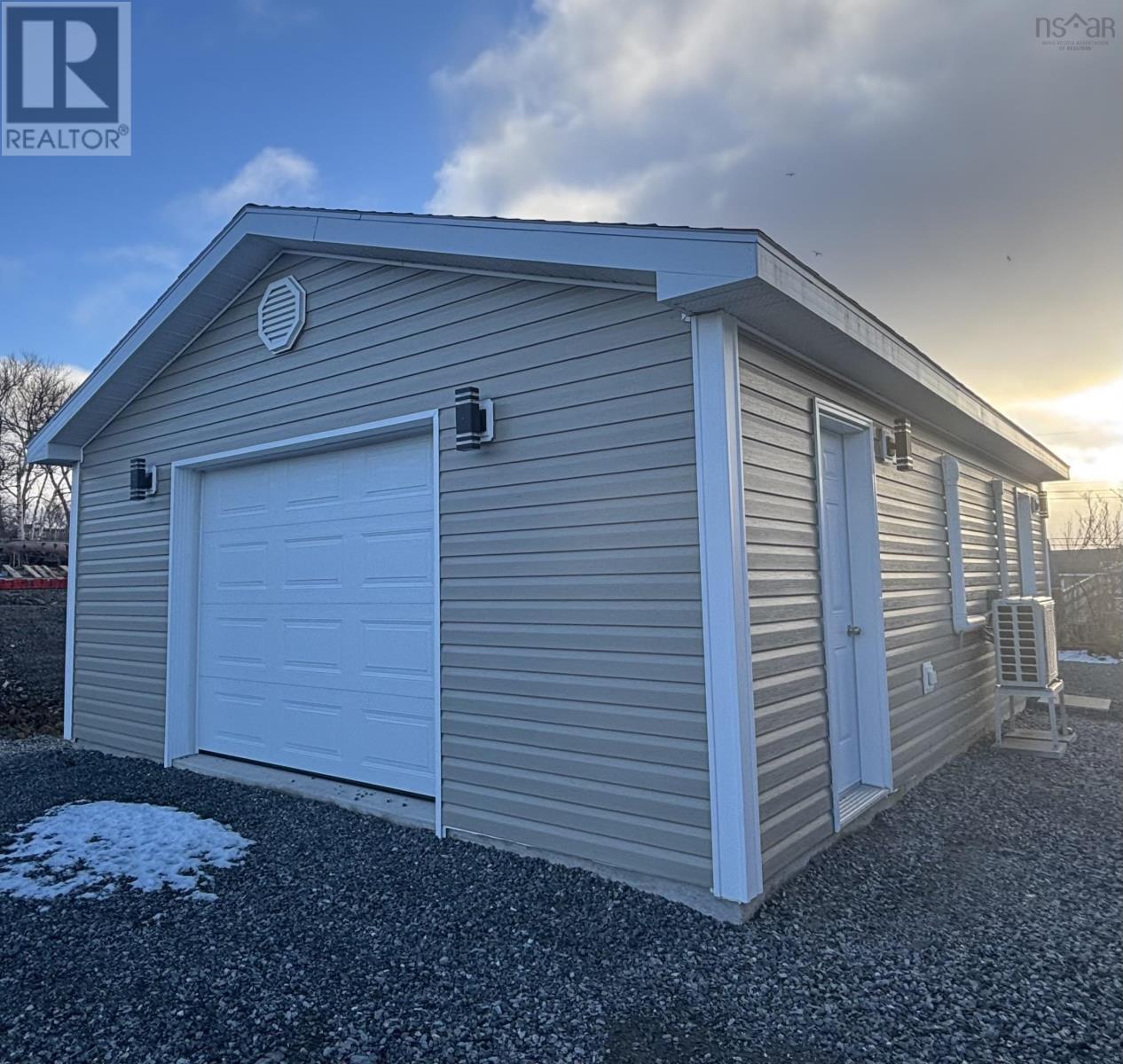 1 Maxie Street, Glace Bay, Nova Scotia  B1A 2E3 - Photo 11 - 202500783