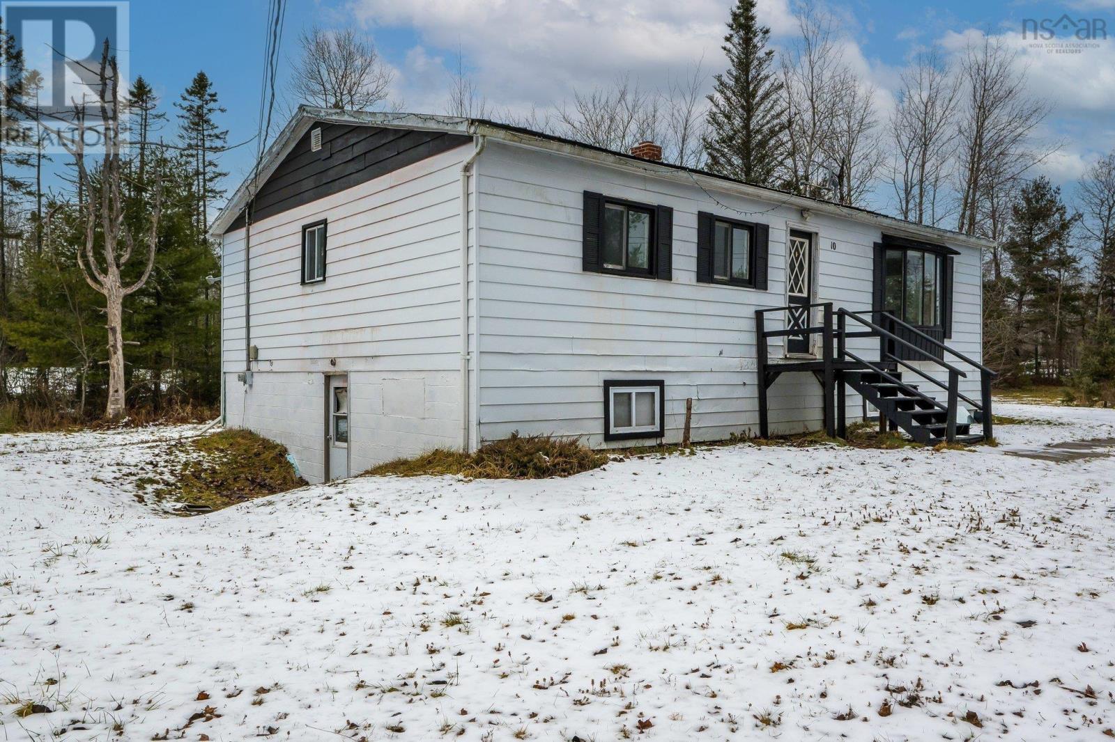 10 Birch Hill Drive, Nine Mile River, Nova Scotia  B2S 2S4 - Photo 3 - 202500859