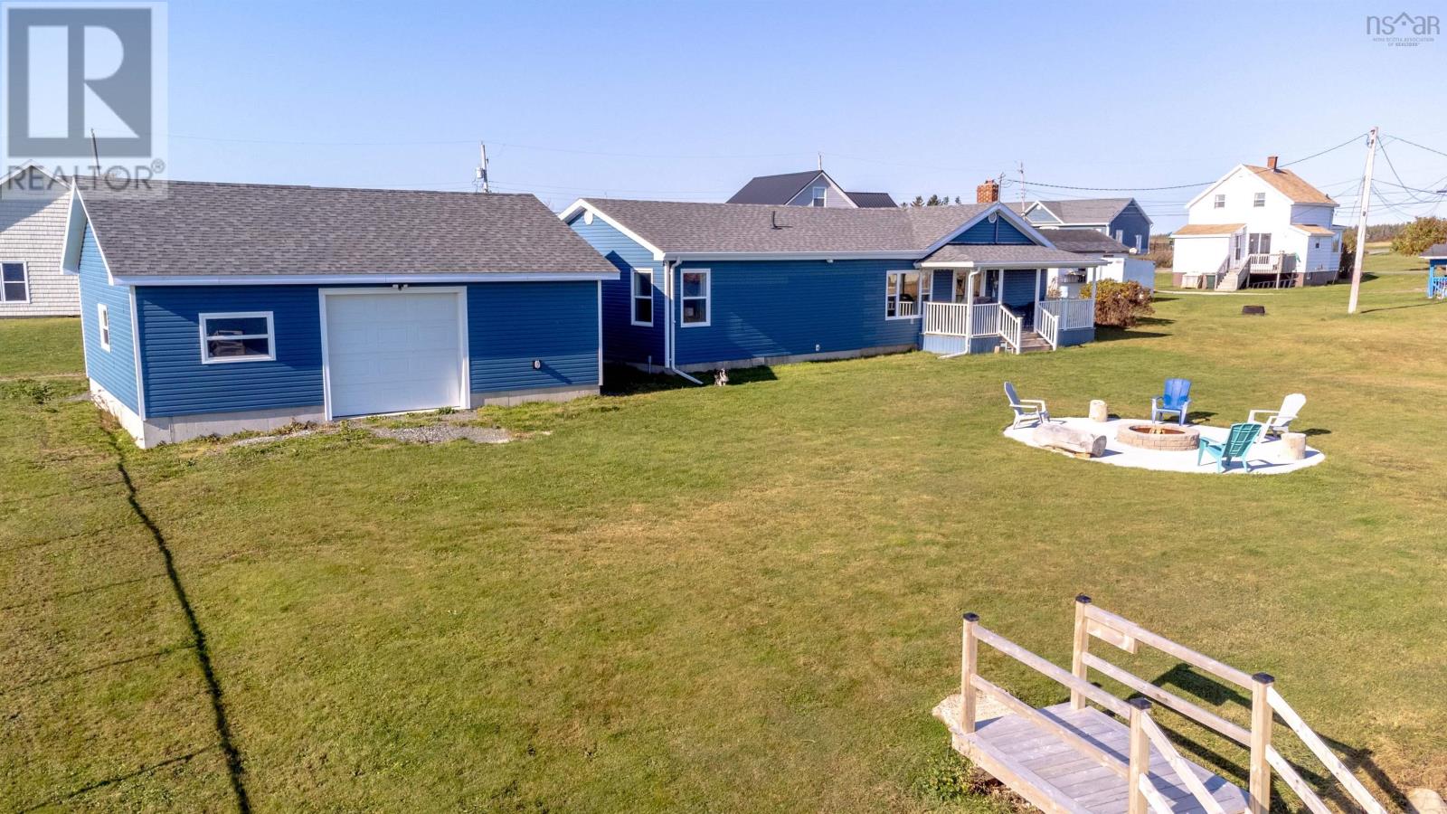 11 Nicholas Street, Florence, Nova Scotia  B1Y 1M6 - Photo 3 - 202500864