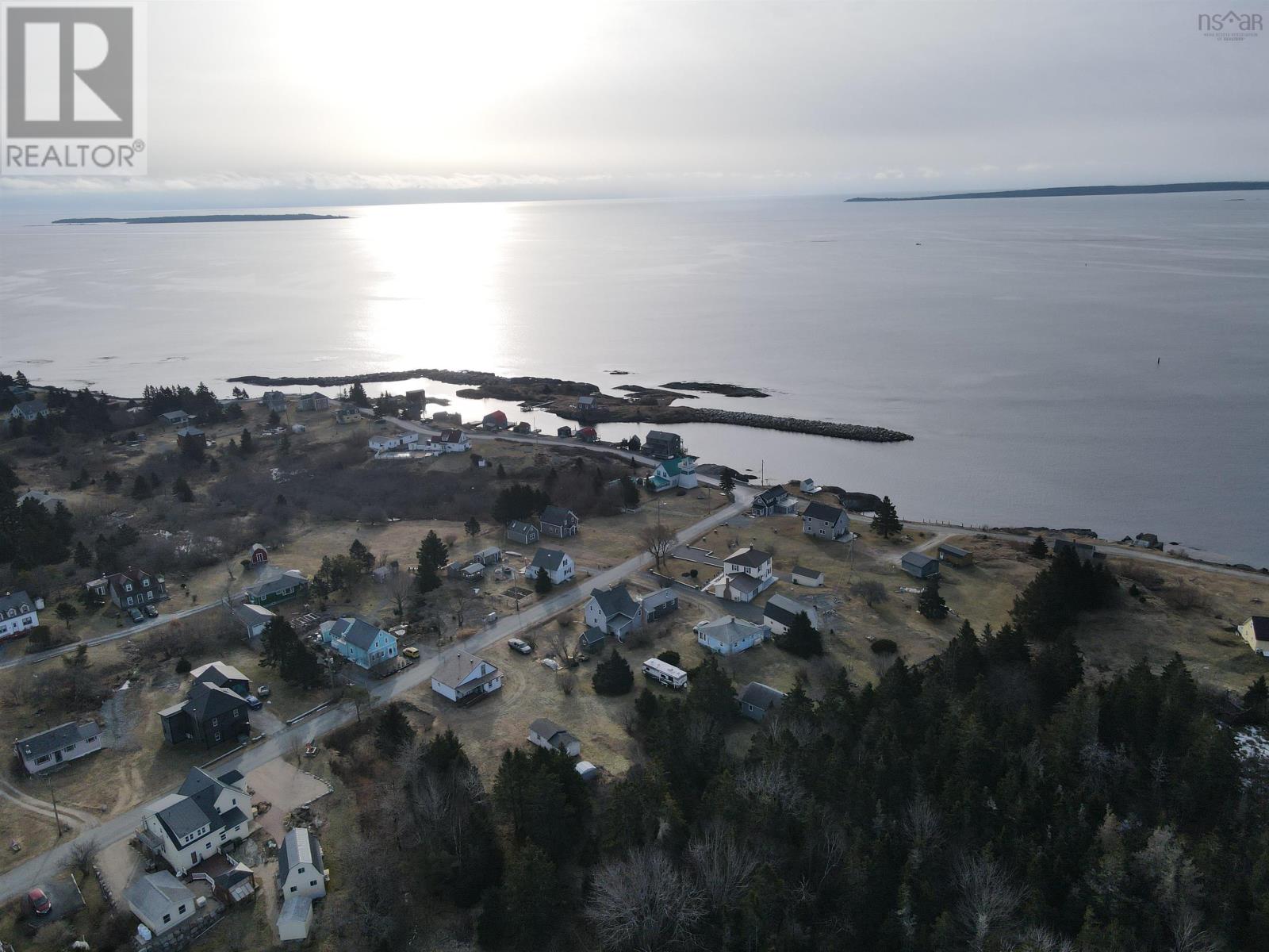 91 The Point Road, Blue Rocks, Nova Scotia  B0J 2C0 - Photo 6 - 202501240