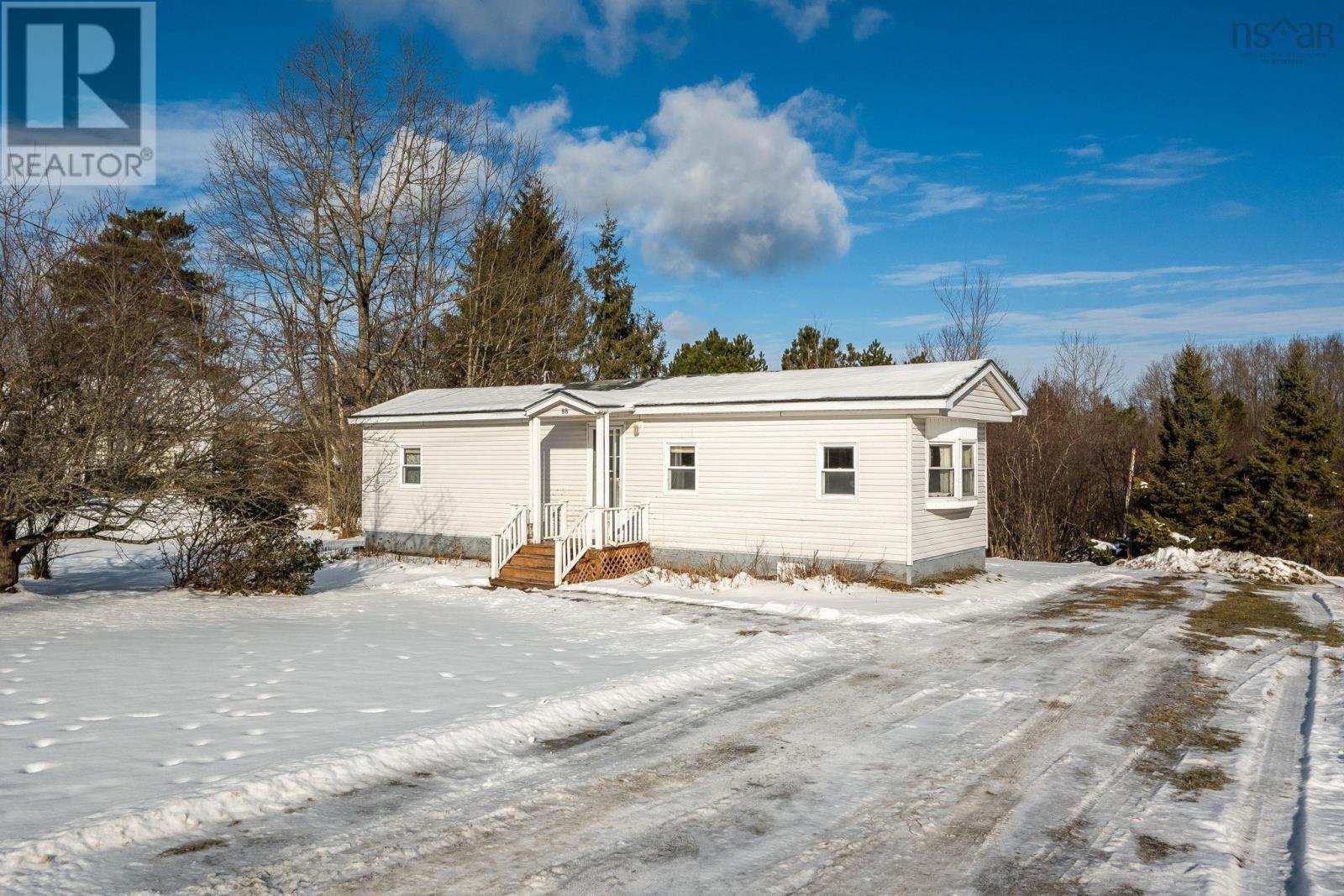 88 Falmouth Back Road, Falmouth, Nova Scotia  B0P 1L0 - Photo 2 - 202502677